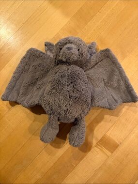 Jellycat Bashful Bat Stuffed Animal